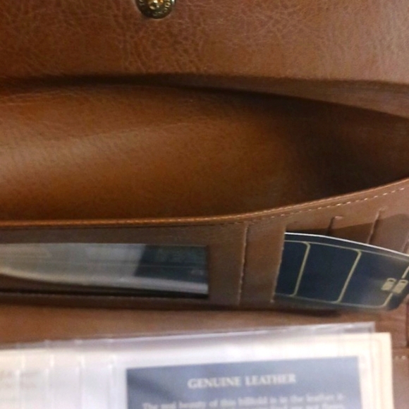 Vintage NWOT AMITY Vintage Cowhide Women's Tri-fold Wallet - Picture 7 of 12